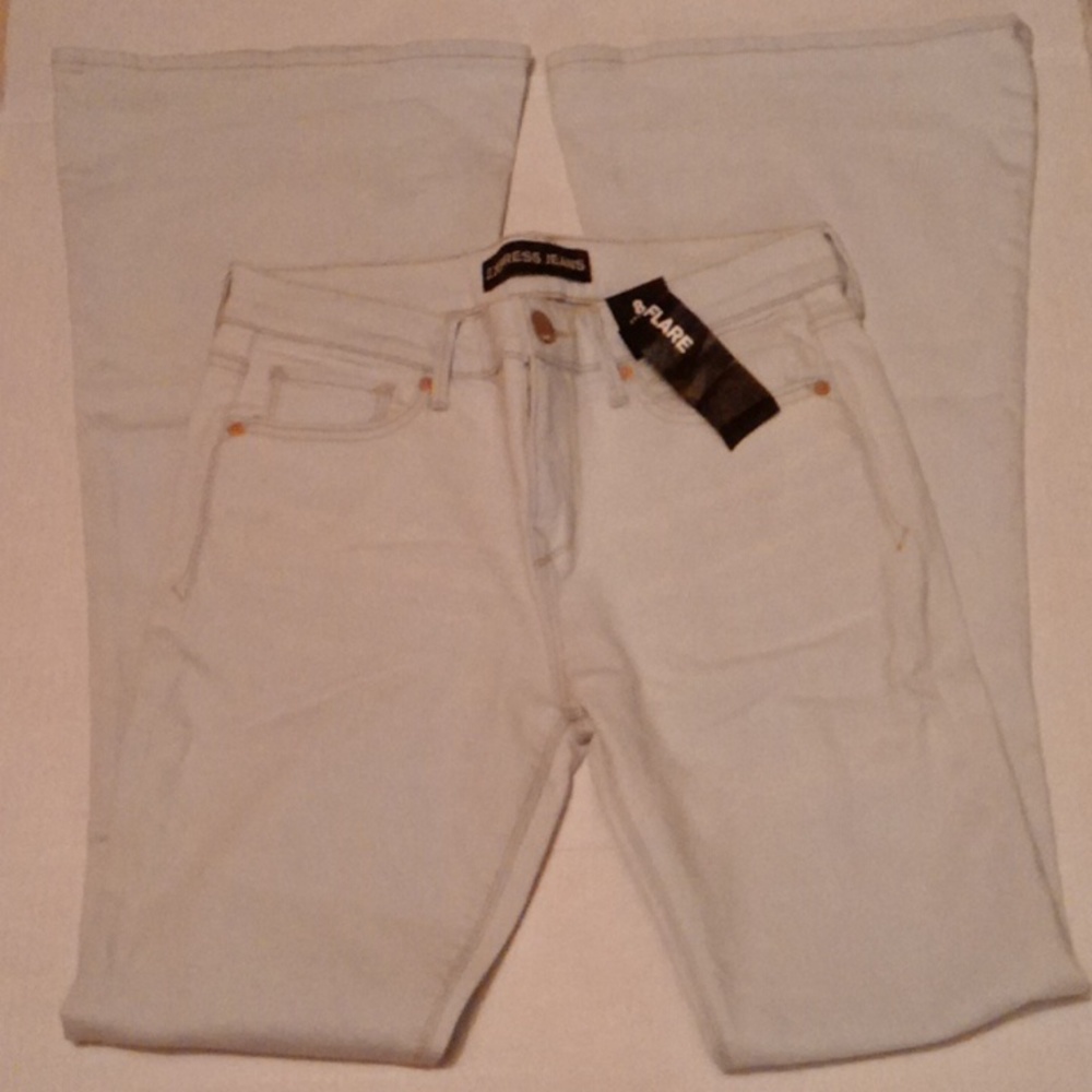 Express Bell Flare Mid Rise Jeans 👖 NWT - Picture 4 of 14